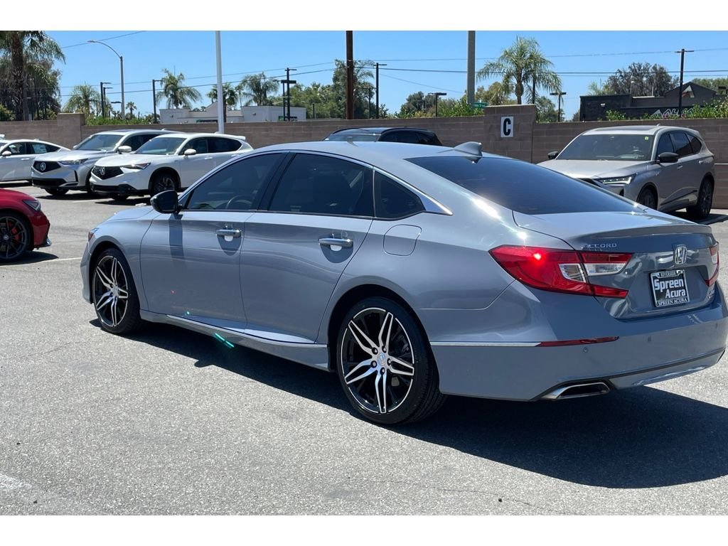 Used 2022 Sonic Gray Pearl Honda Touring image 3