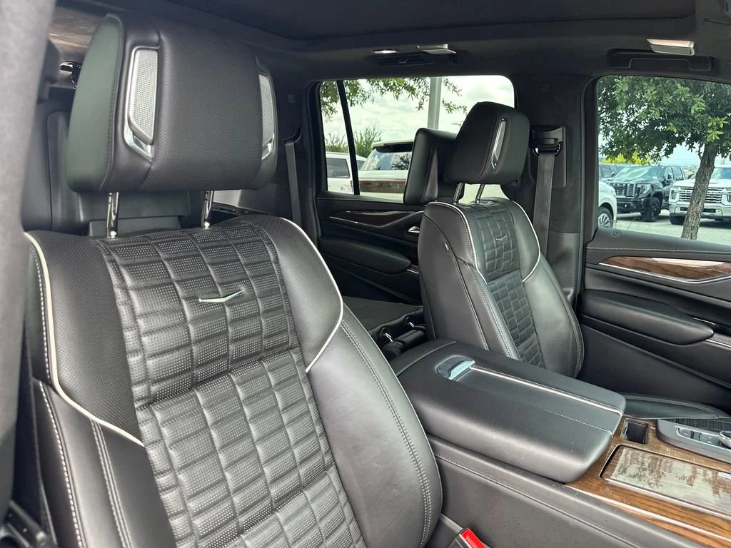 Used 2023 Black Raven Cadillac Sport Platinum image 36