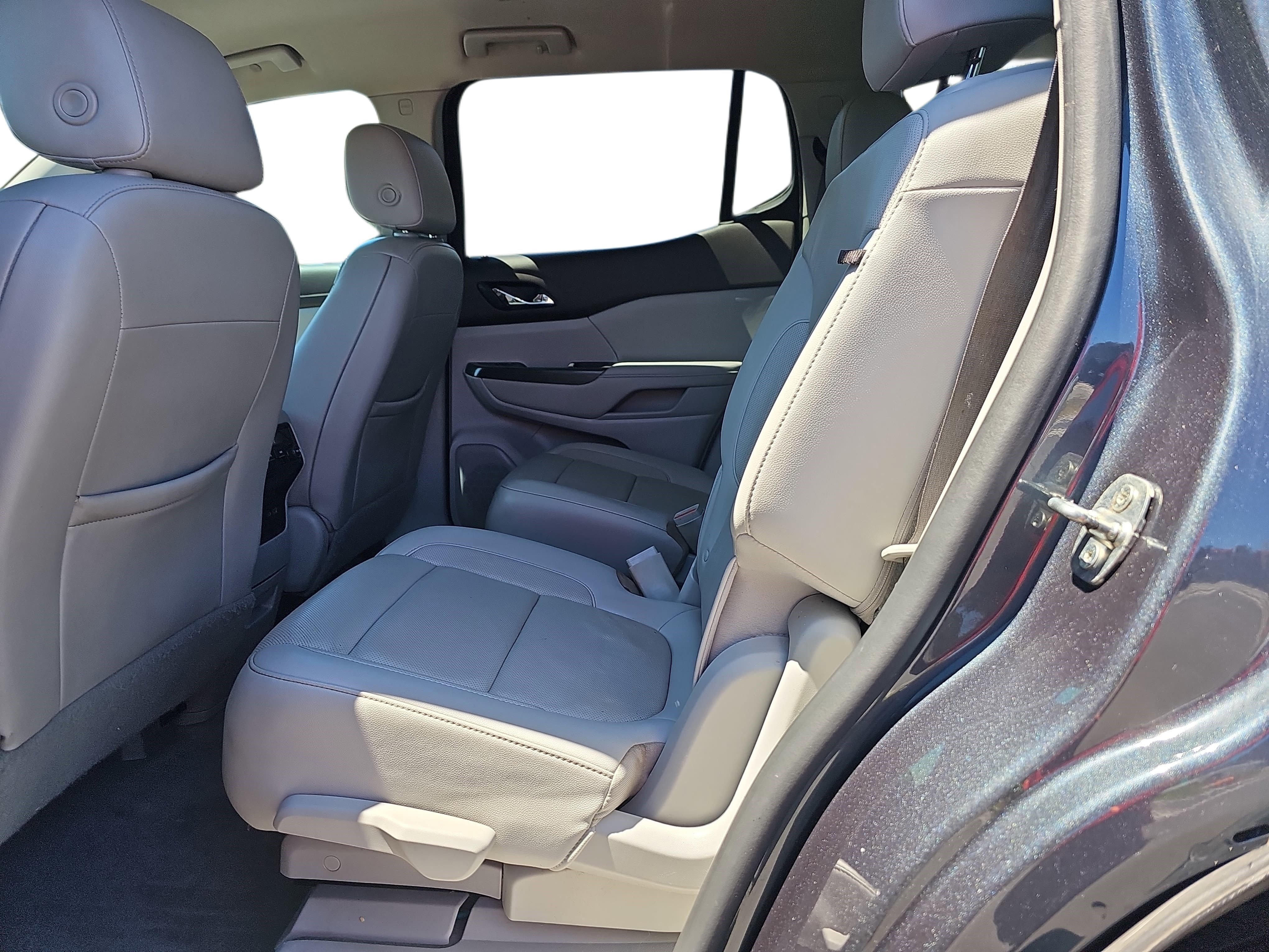 Used 2020 Dark Sky Metallic GMC SLT image 10