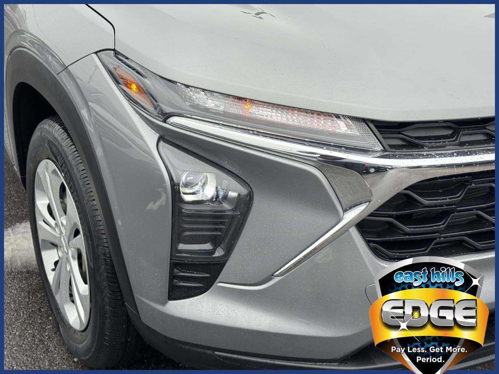 2024 Chevrolet Trax LS - Photo 9