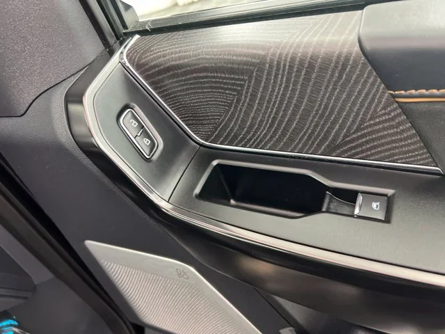 Used 2023 Black Ford Platinum image 28