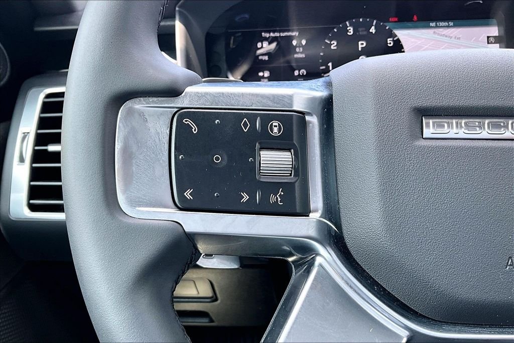 Used 2025 White Land Rover S image 20