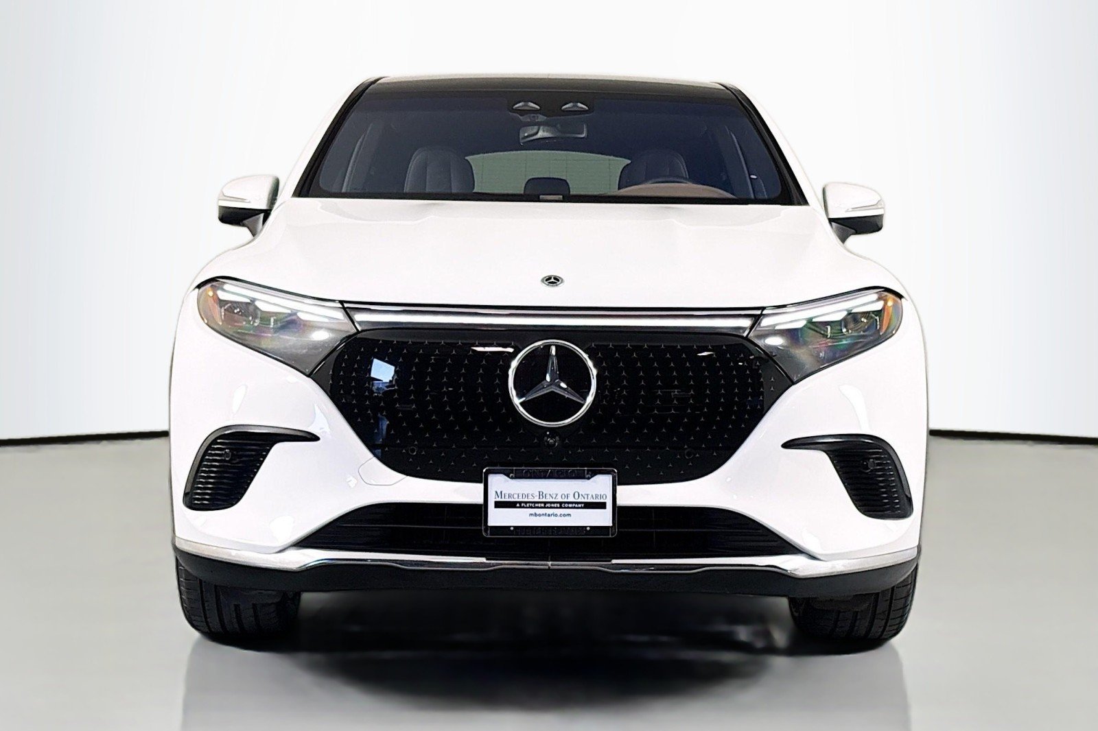 Certified Used 2024 Polar White Mercedes-Benz 450 image 3