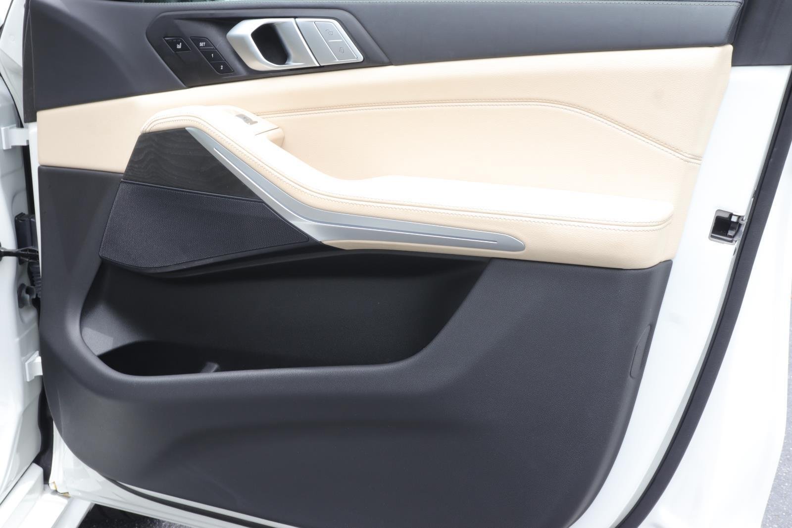 Used 2022 Alpine White BMW xDrive40i image 19