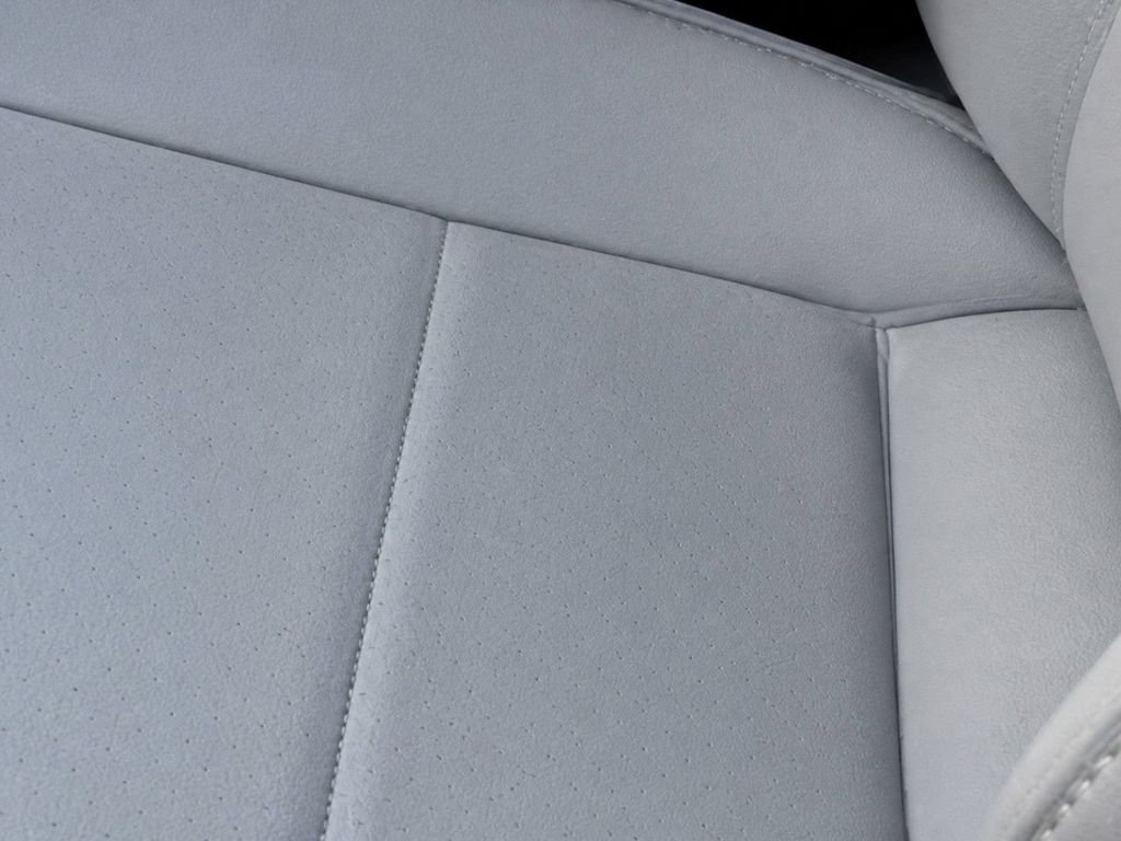 Used 2018 Gray Volkswagen 2.0T SE image 26