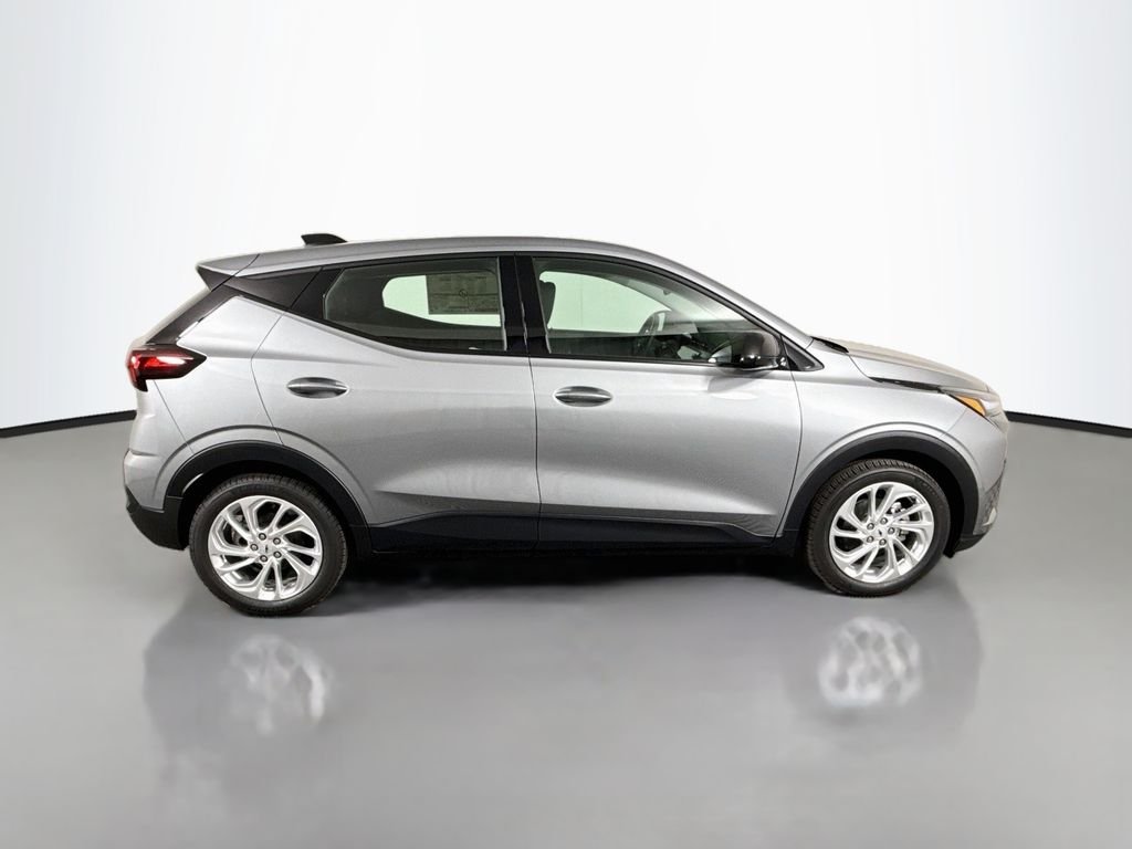 2027 Chevrolet Bolt LT - Photo 8