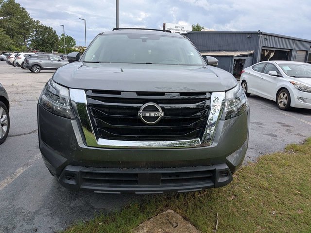 2022 Nissan Pathfinder SV
