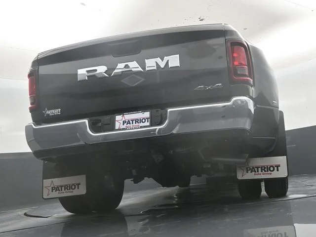 New 2026 Granite Crystal Metallic Clear-Coat Exterior Paint RAM Tradesman image 41