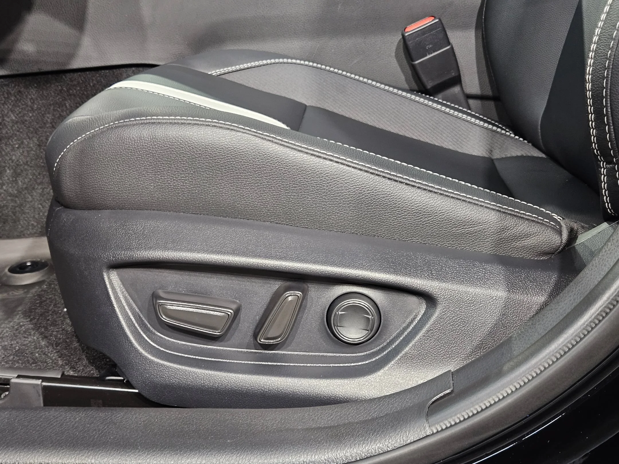 Used 2026 Midnight Black Metallic Toyota SE image 23