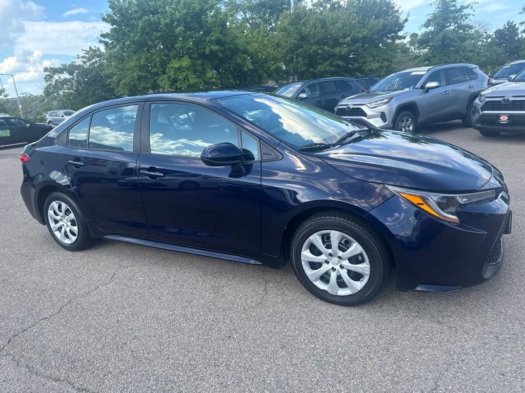 Used 2021  Toyota LE image 10