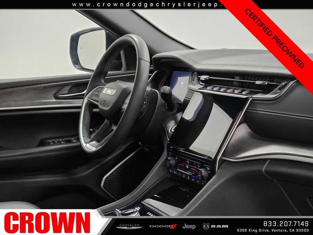 Certified Used 2024 Black Jeep 4xe image 13