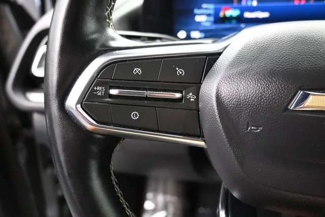 Used 2025 Gray Chevrolet LT image 32