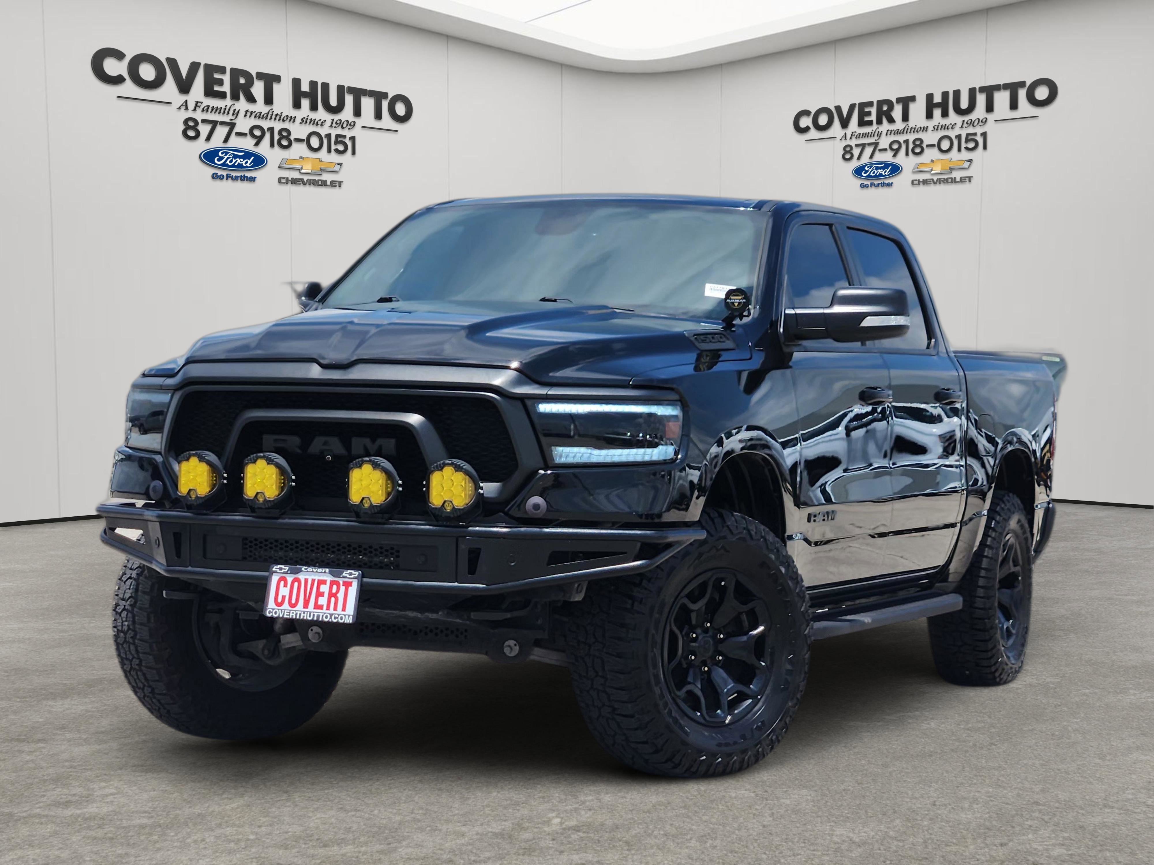2022 RAM 1500 Big Horn/Lone Star 4x4 Crew Cab 5'7's photo