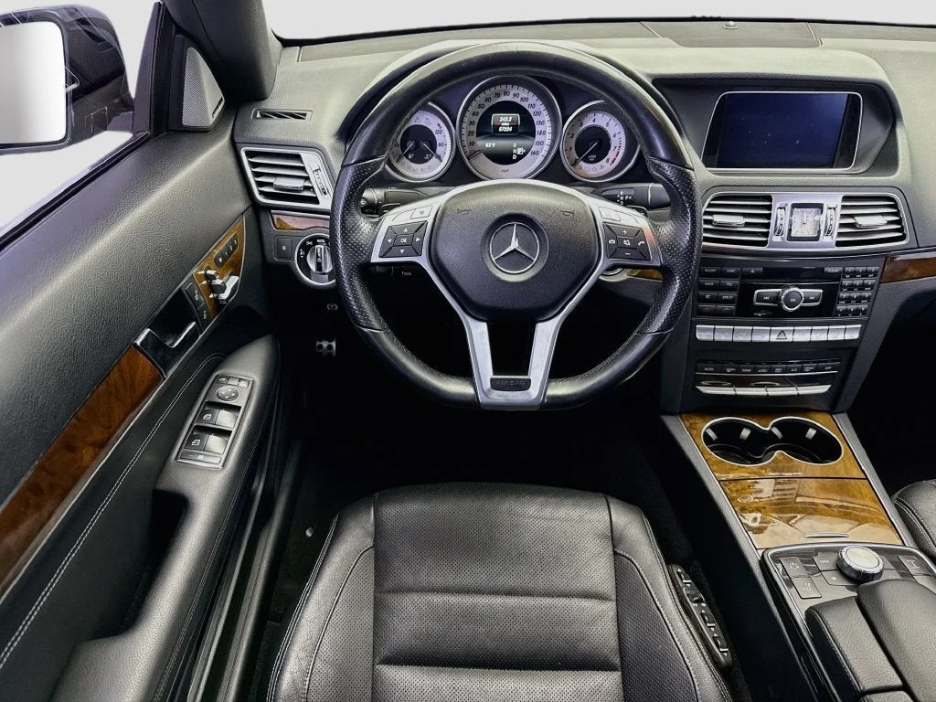 Used 2015  Mercedes-Benz E 550 image 10