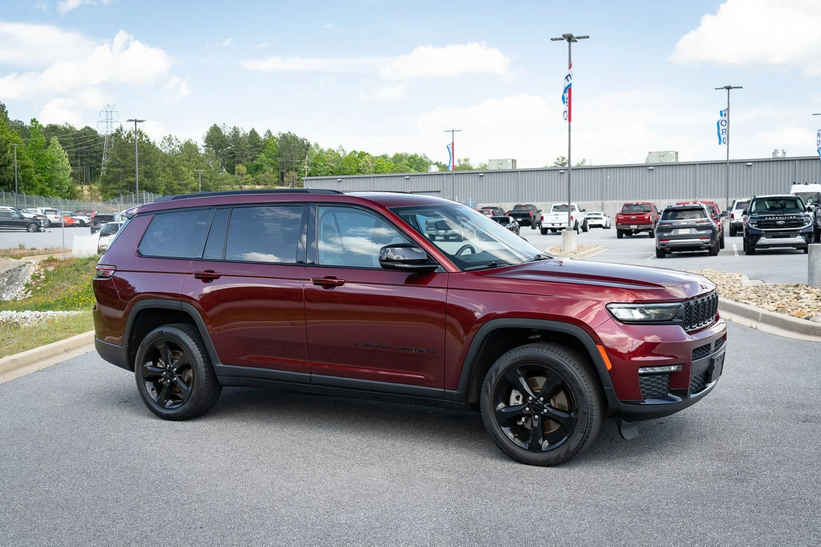 Used 2023 Red Jeep Limited image 12