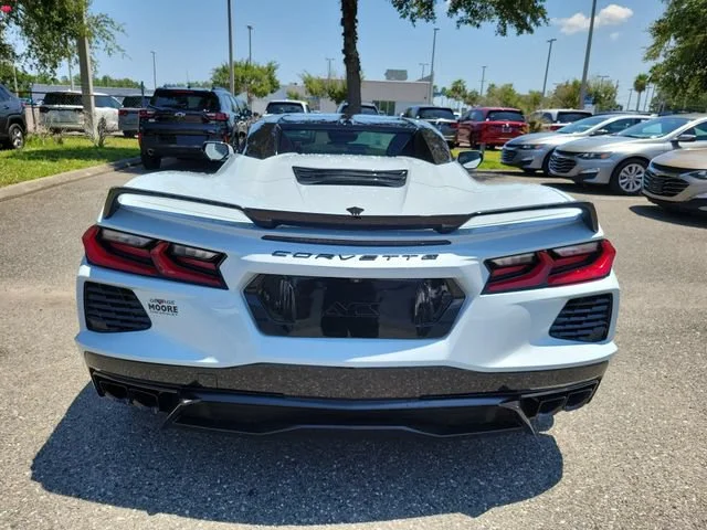 2024 Chevrolet Corvette 3LT - Photo 9