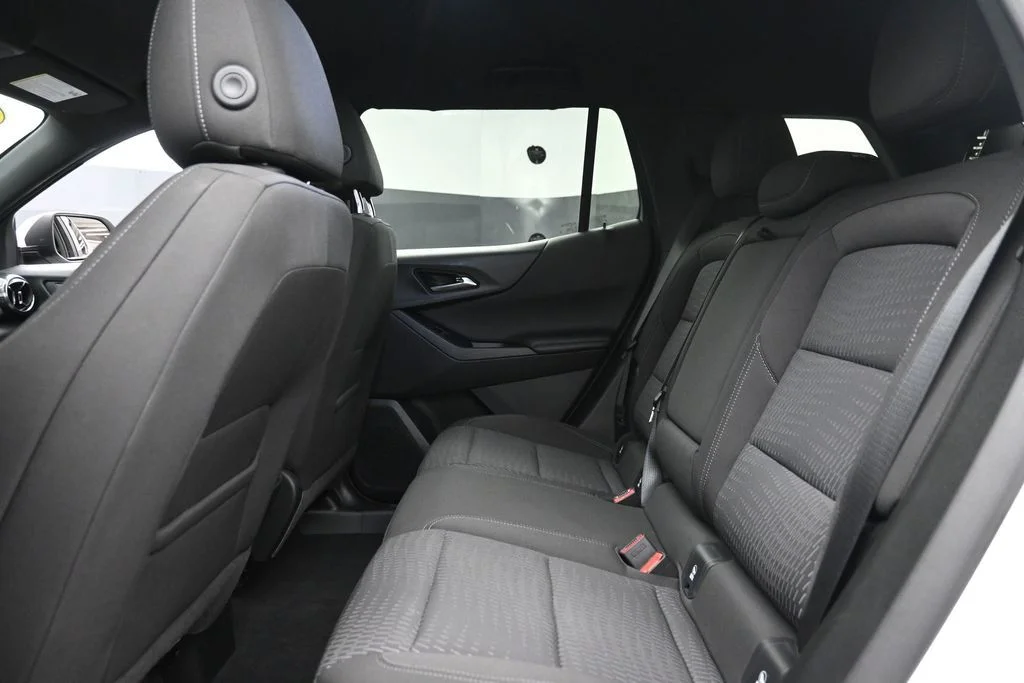 Used 2025 White Chevrolet LT image 13