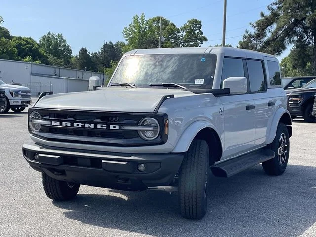 New 2026 White Ford Outer Banks image 5