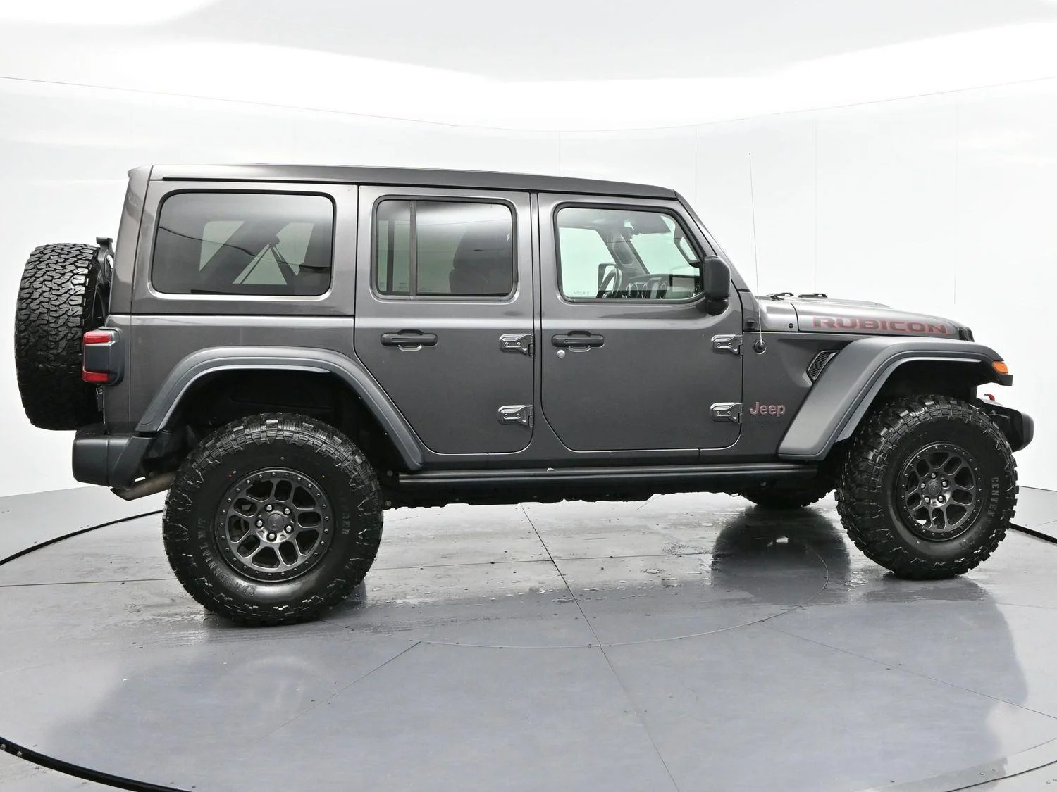 Used 2022 Granite Crystal Metallic Clearcoat Jeep Unlimited Rubicon image 8