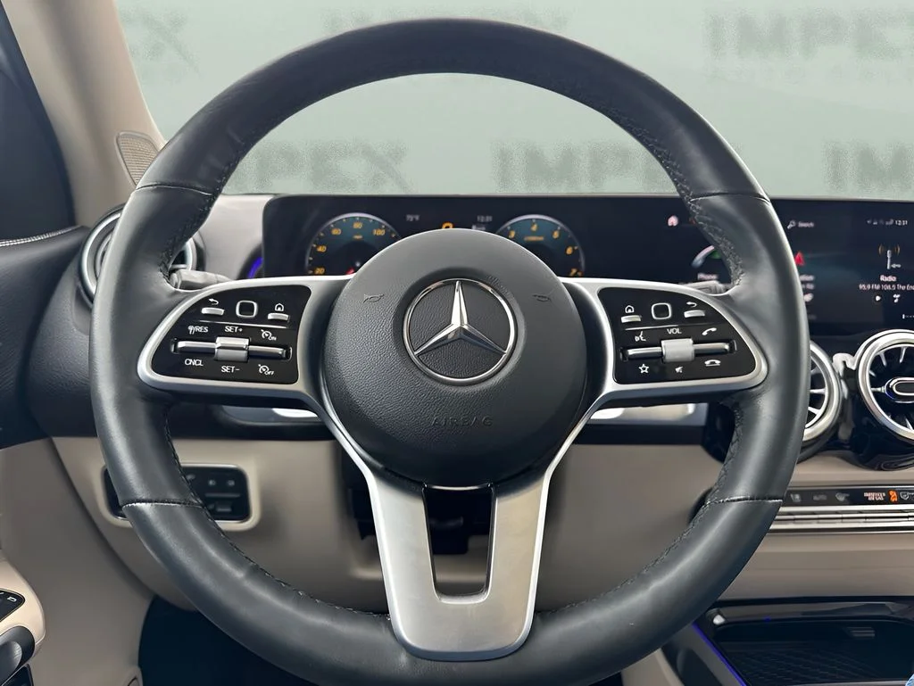 Used 2022 White Mercedes-Benz GLB 250 image 14