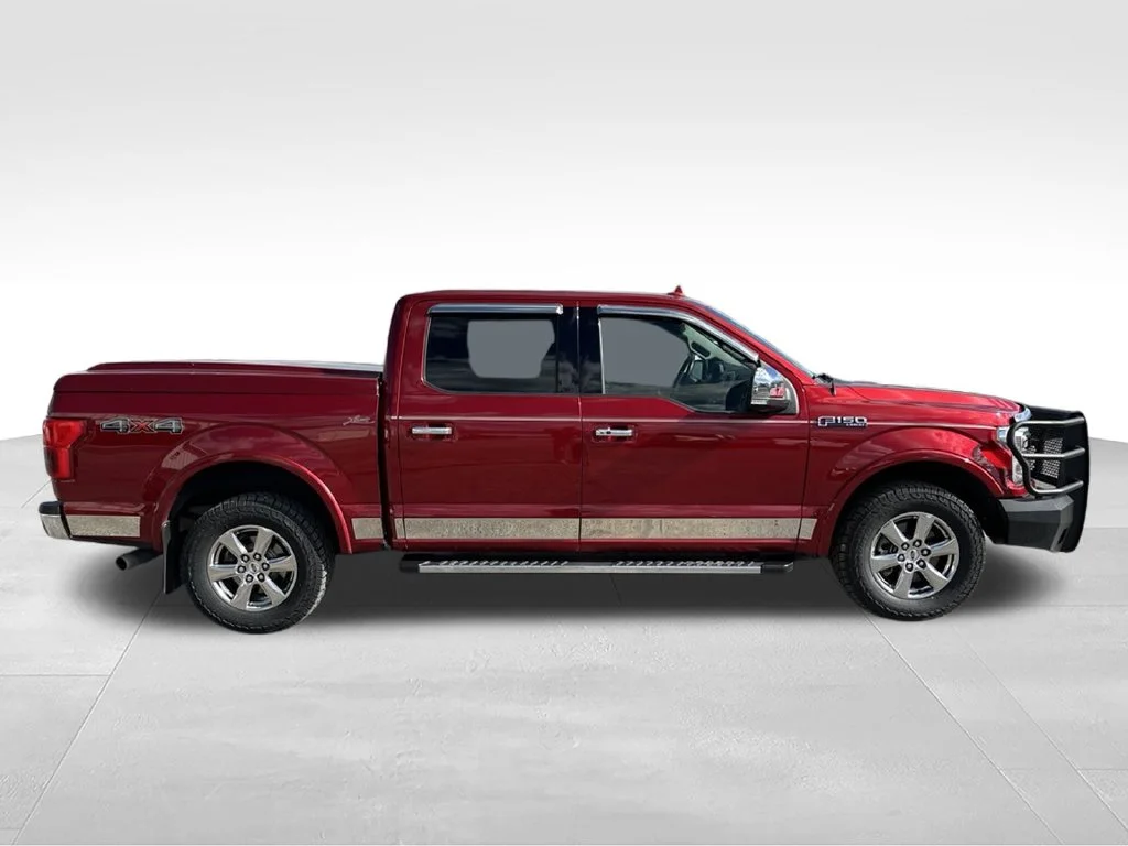 Used 2018 Red Ford Lariat image 4