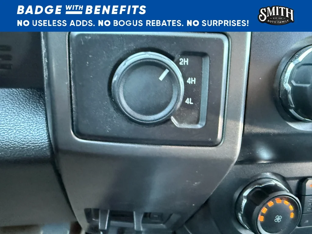 Used 2020 Magnetic Metallic Ford XLT image 16