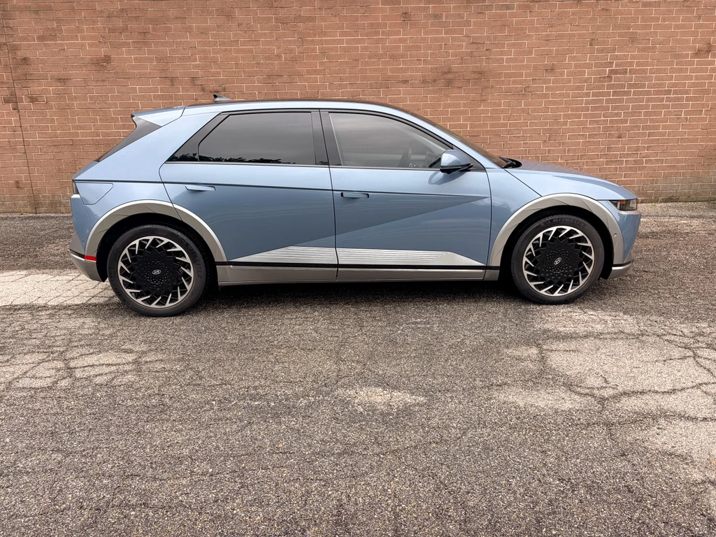 Used 2023 Lucid Blue Hyundai Limited image 6