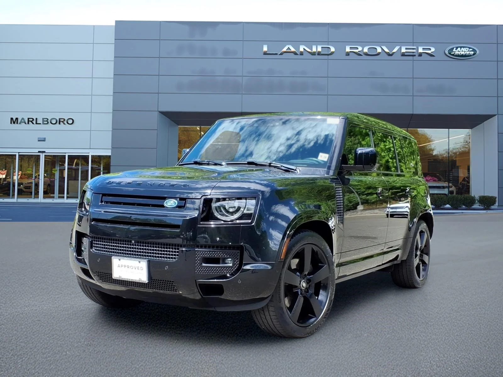2024 Land Rover Defender 110 X-Dynamic SE P400's photo