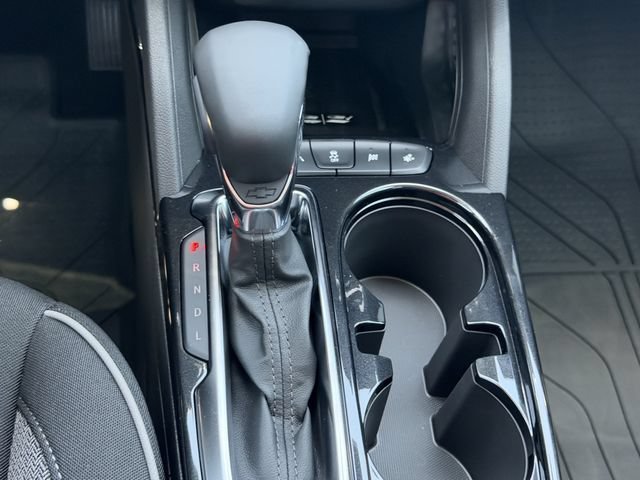 New 2026 Summit White Chevrolet LT image 31