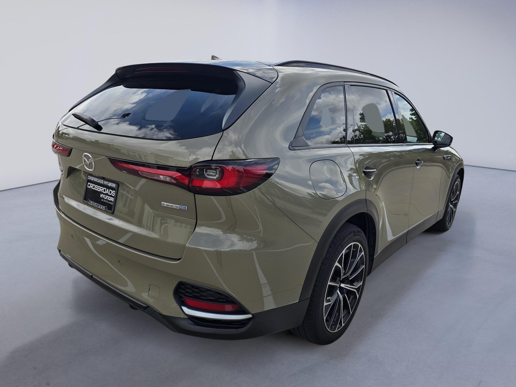 Used 2025 Zircon Sand Metallic Mazda Premium Package image 6