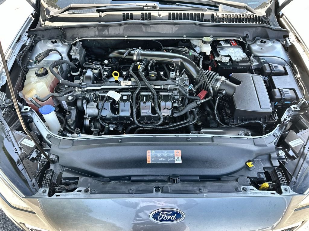 Used 2020  Ford Titanium image 30