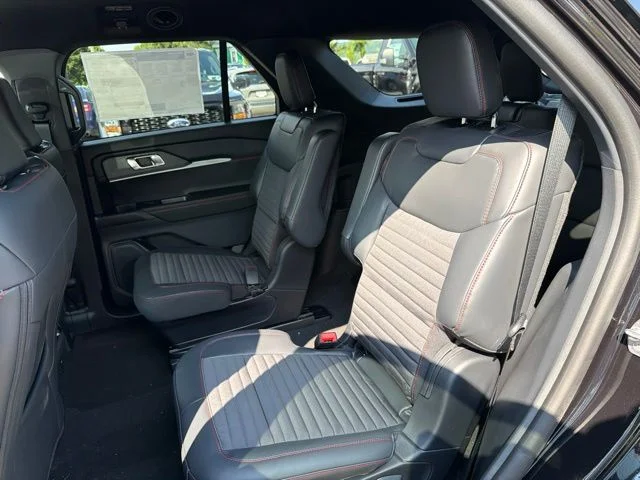New 2026 Agate Black Metallic Ford ST-Line image 53