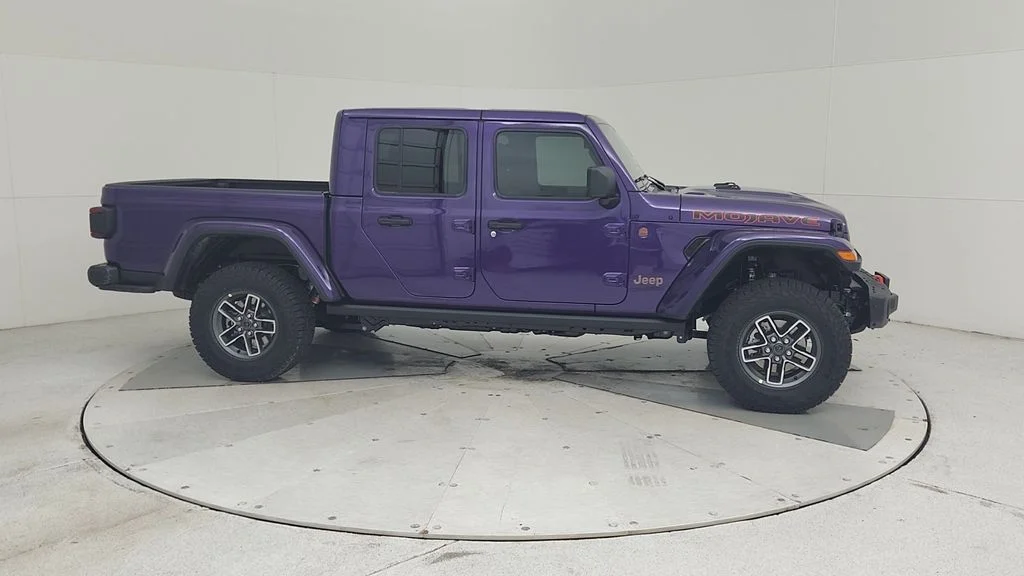 New 2026 Reign Exterior Paint Jeep Mojave X image 17