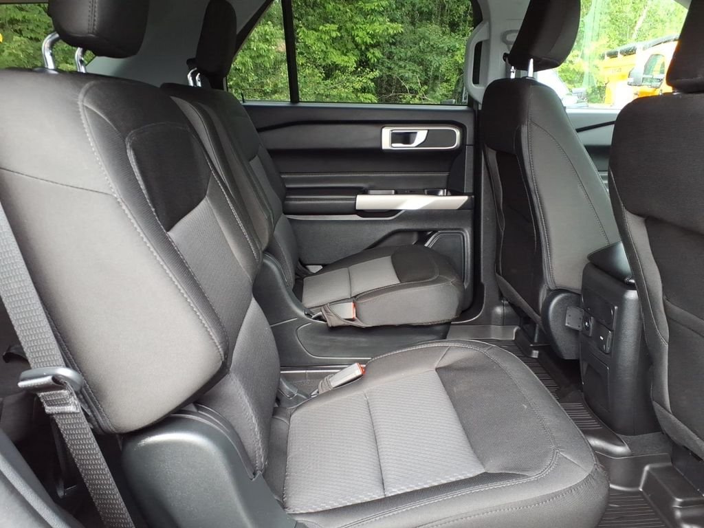 Certified Used 2023 Gray Metallic Ford XLT image 12