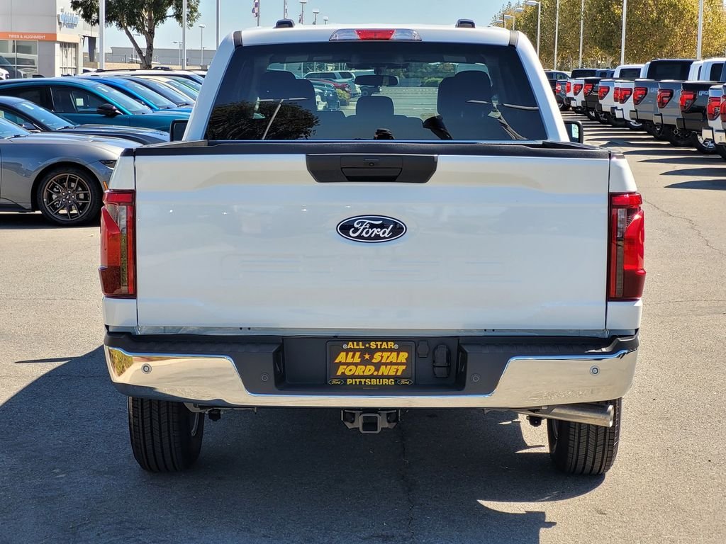 New 2026 Oxford White Ford XL image 4
