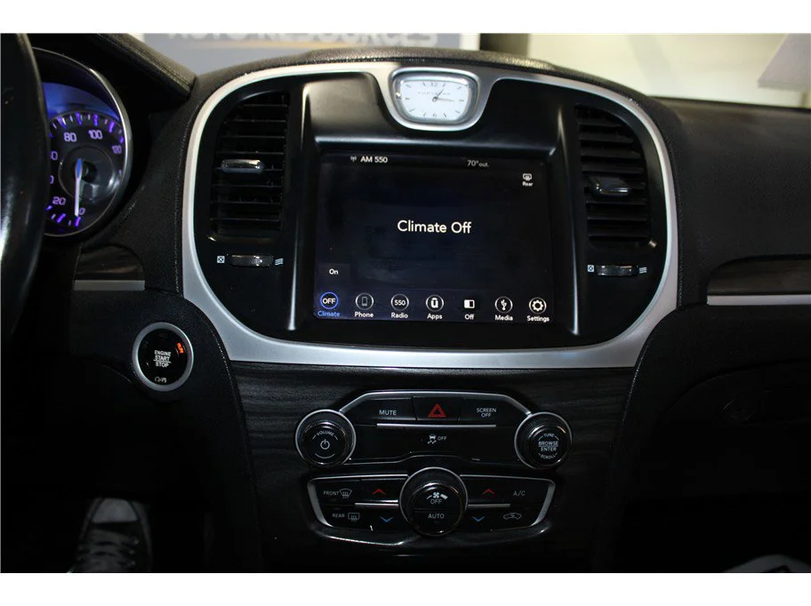 Used 2019 Granite Crystal Metallic Clearcoat Chrysler Touring image 29