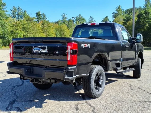 New 2026 Agate Black Metallic Ford XL image 23