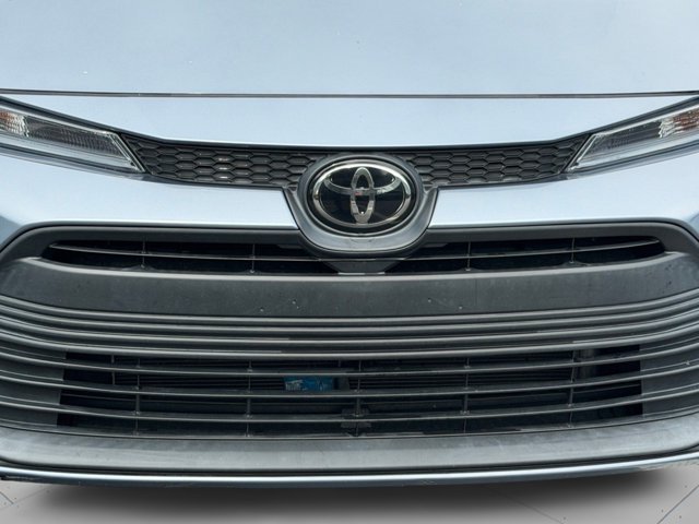 Used 2024  Toyota LE image 35