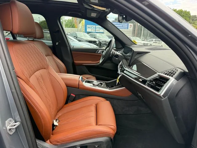 Certified Used 2024 Skyscraper Grey Metallic BMW M60i image 28