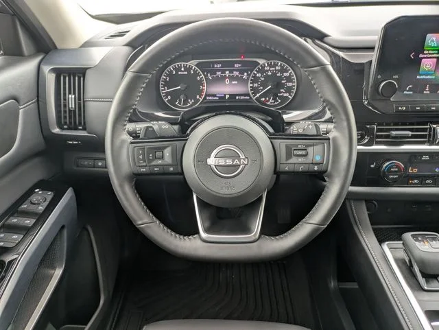 Used 2025 Gray Nissan SL image 26