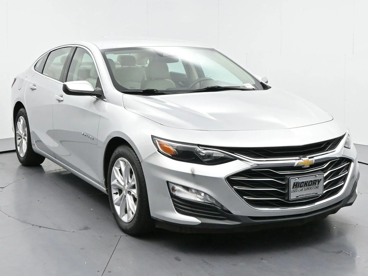 Used 2020 Silver Ice Metallic Chevrolet LT image 2