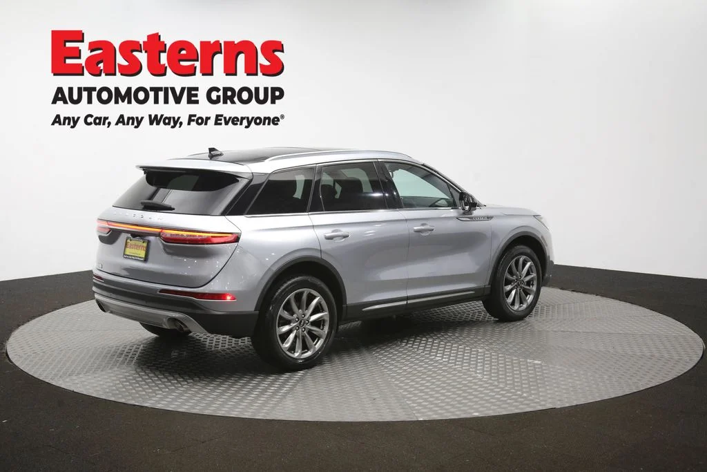Used 2022 Silver Lincoln Standard image 43