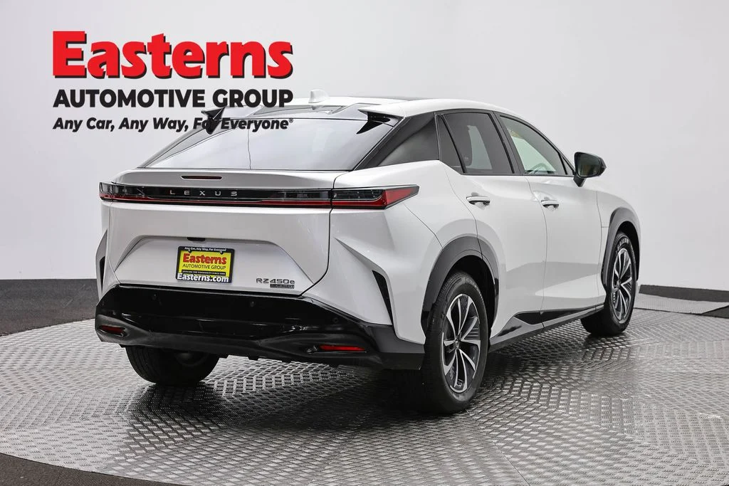 Used 2023 White Lexus 450e Premium image 5