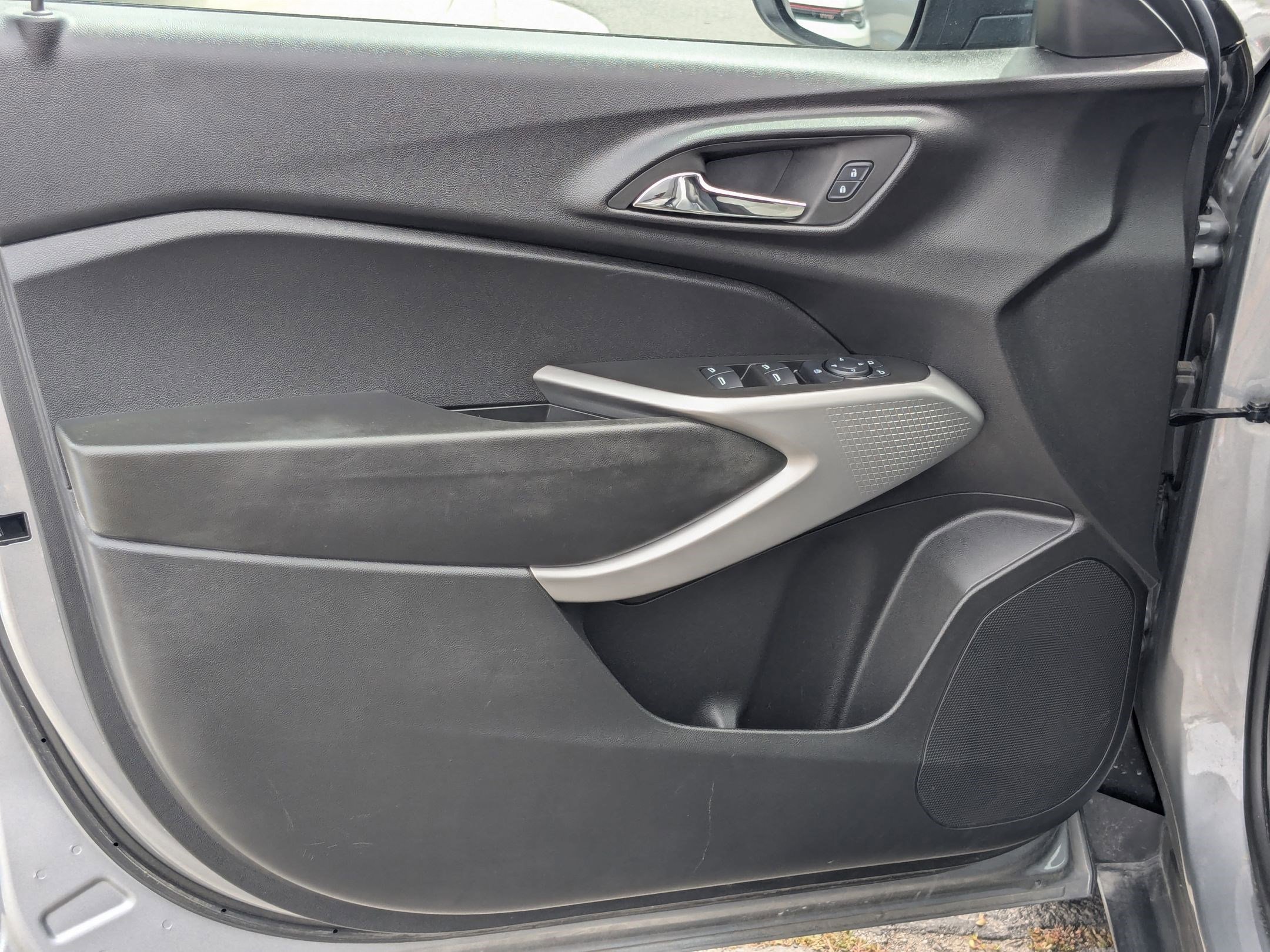 Used 2024 Sterling Gray Metallic Chevrolet 1RS image 13