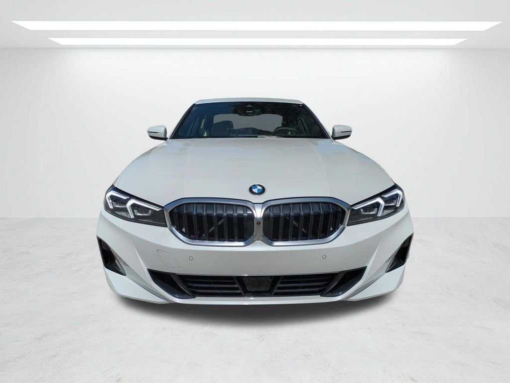 New 2026 Mineral White Metallic BMW 330i xDrive image 9