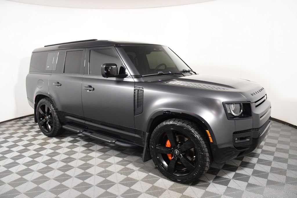 Used 2024 Eiger Gray Metallic Land Rover X-Dynamic SE image 8