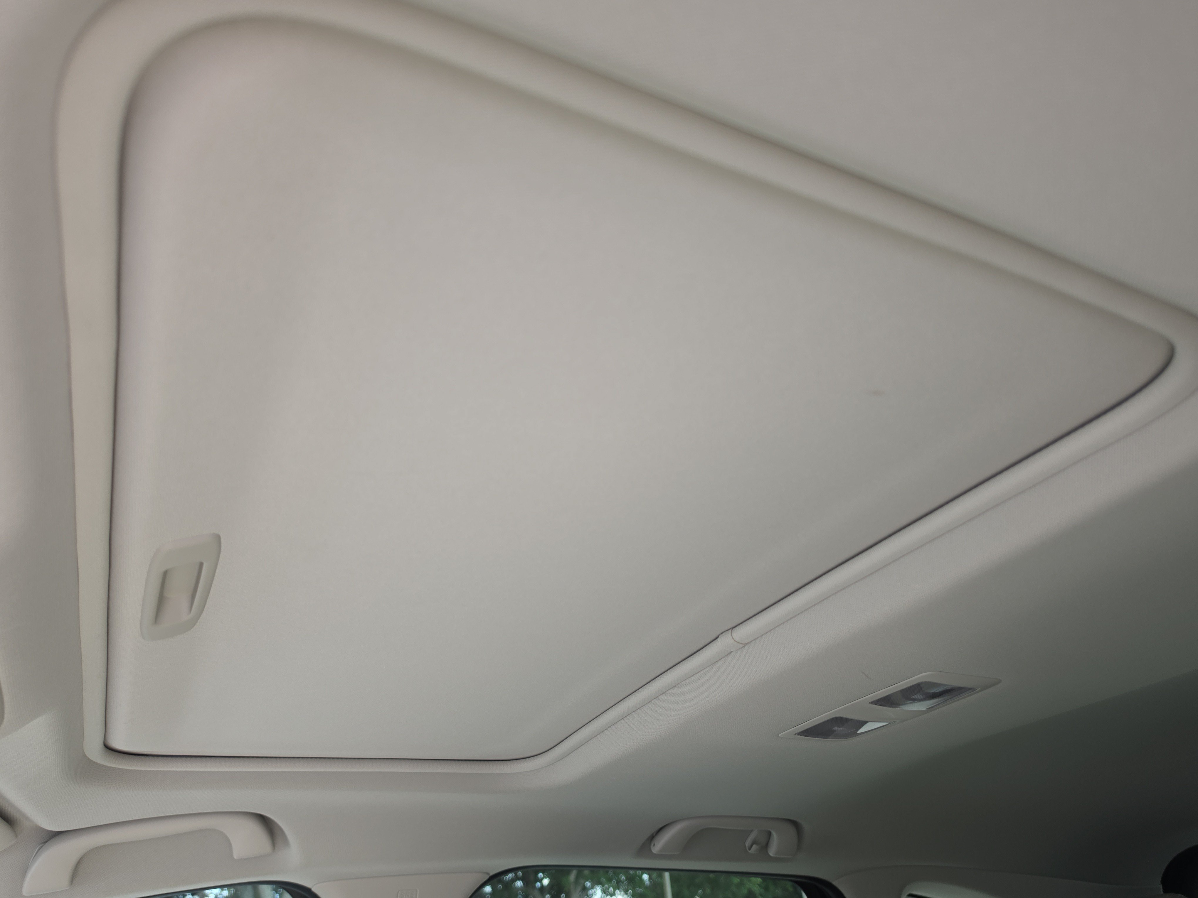 Used 2018 Snowflake White Pearl Mica Mazda Touring image 23