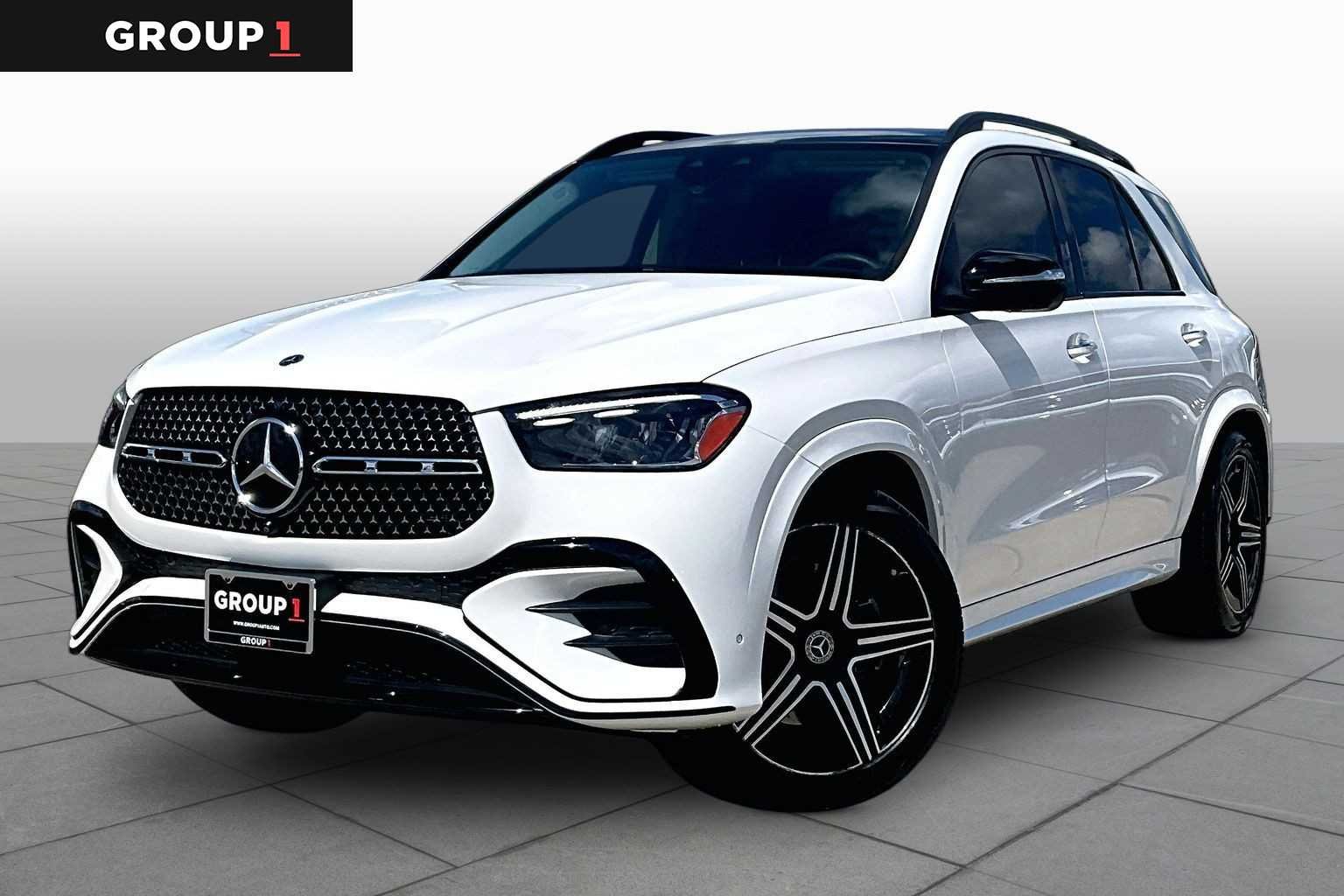 Used 2024 White Mercedes-Benz 4MATIC® image 1
