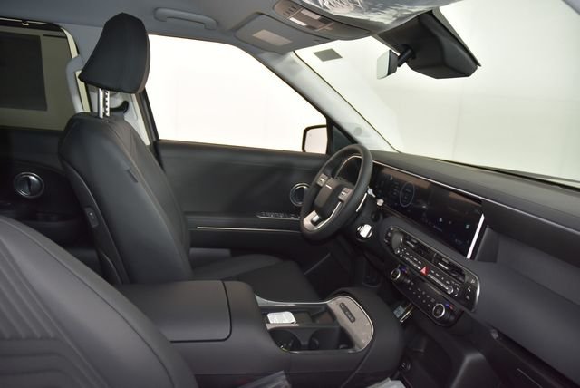 New 2026 Gray Hyundai SEL 8P image 16