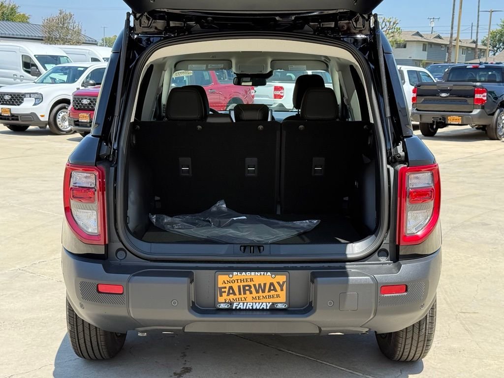 New 2026 Shadow Black Ford Outer Banks® image 14